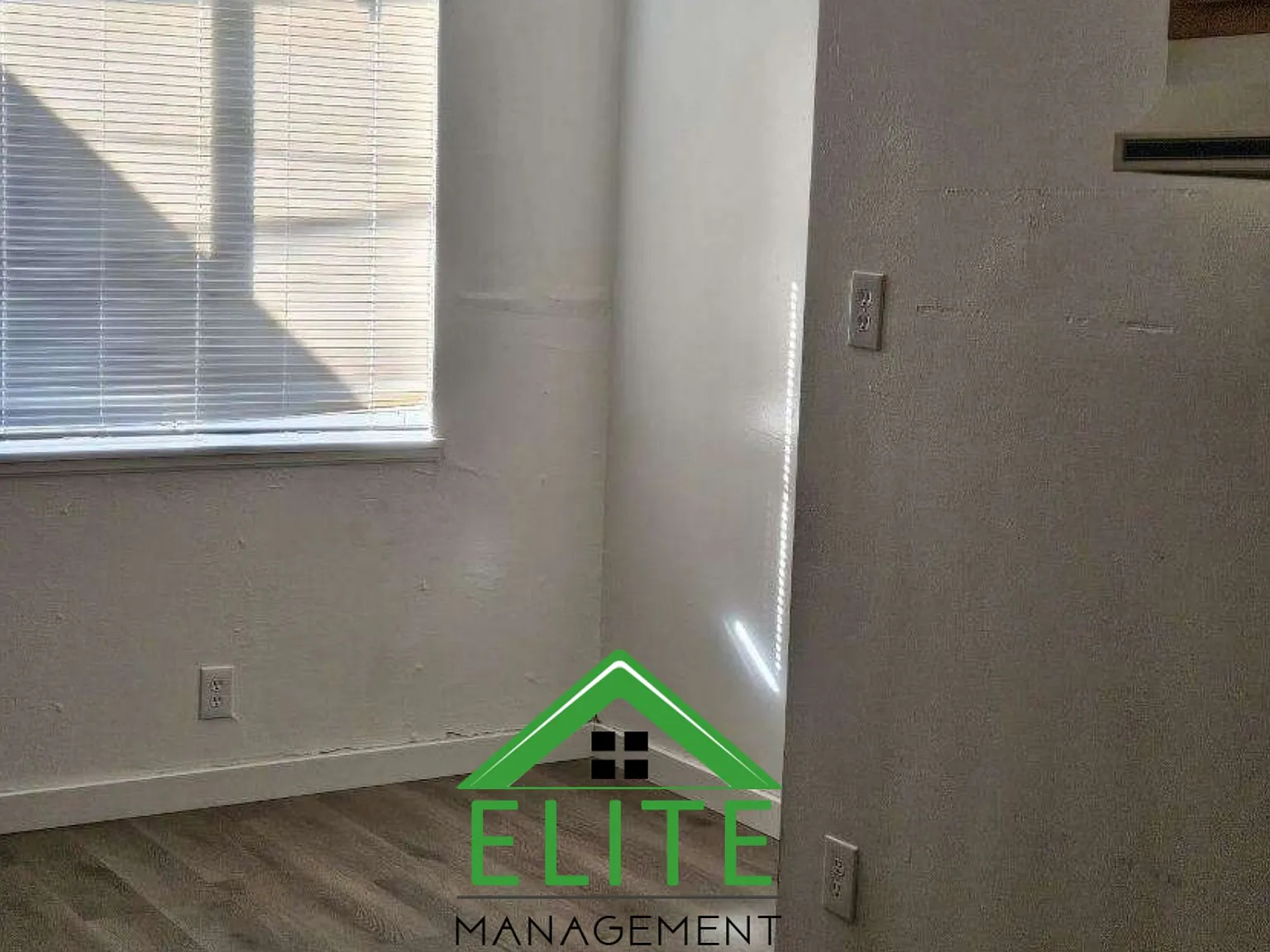 2 bed, 700 sqft, $1,350 — Photo 2