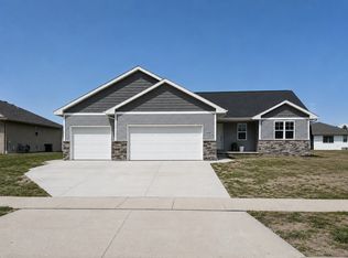 4614 Richard Ln, Green Bay, WI 54313