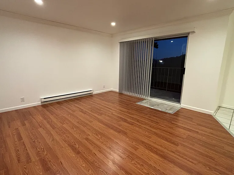 85 Kent Ct #21 — Photo 4