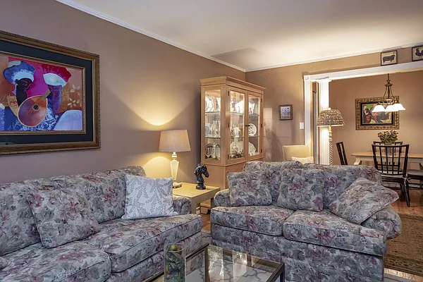 Sold by Fit Realty Services, Inc. | media 18