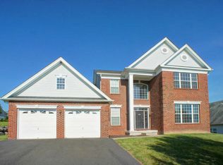 1620 Big Ridge Dr, East Stroudsburg, PA 18302