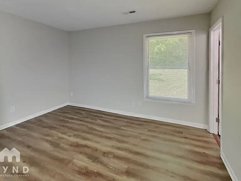 3519 Misty Wood Dr — Photo 8