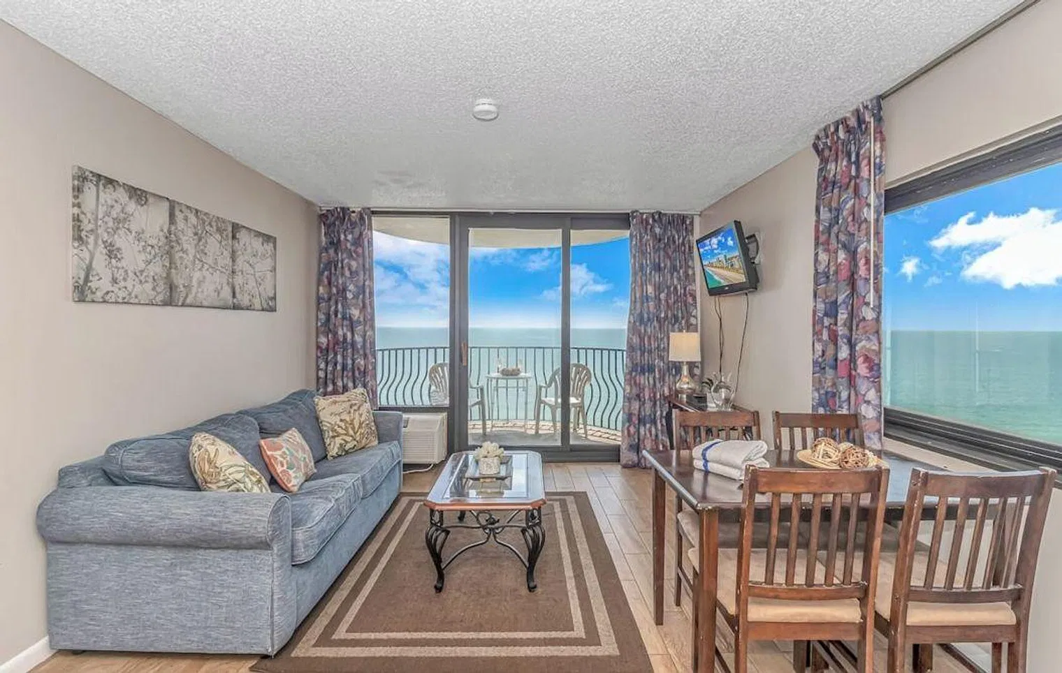 1 bed, 1.0 bath, 645 sqft, $2,340 — Photo 3