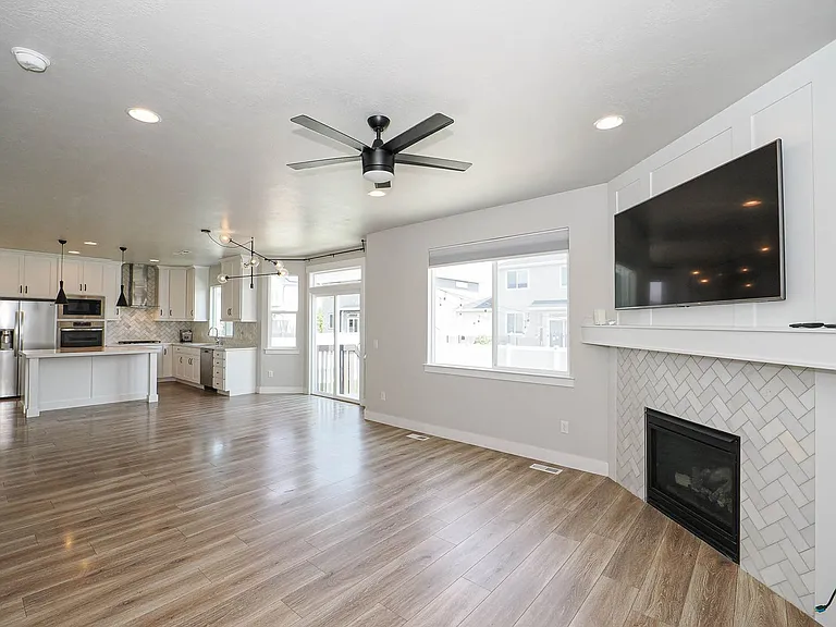 69 S Serrata Ln — Photo 42