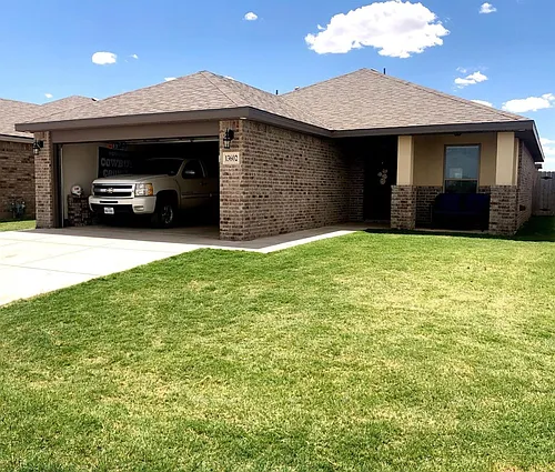 13602 Avenue U Photo 1