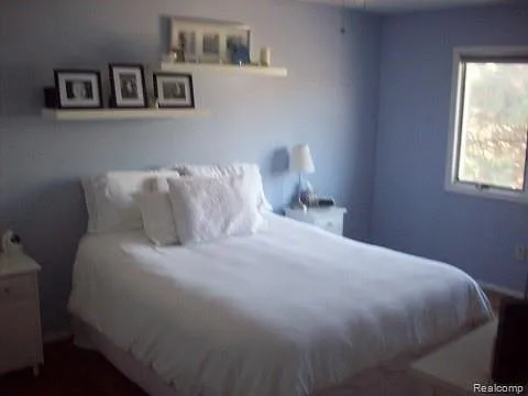 2 bed, 1.0 bath, 995 sqft, $1,700 — Photo 4