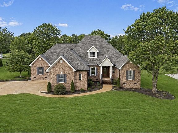 5th image of 3917 Amanda Beth Ct