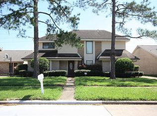 2811 Pecan Ridge Dr, Sugar Land, TX 77479