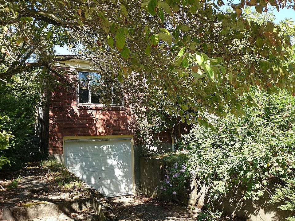 2nd image of 6803 18th Ave NE