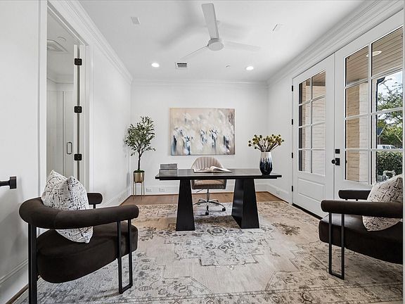 5th image of 22 Crain Square Blvd