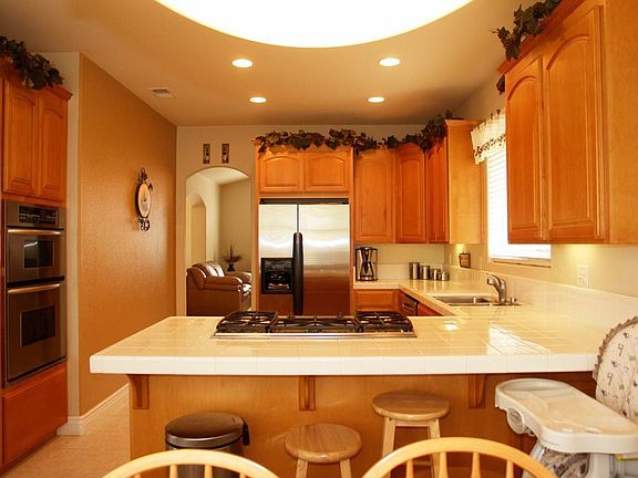 Open & Spacious Kitchen Cabinetry, modern Stainless Steel Appliances