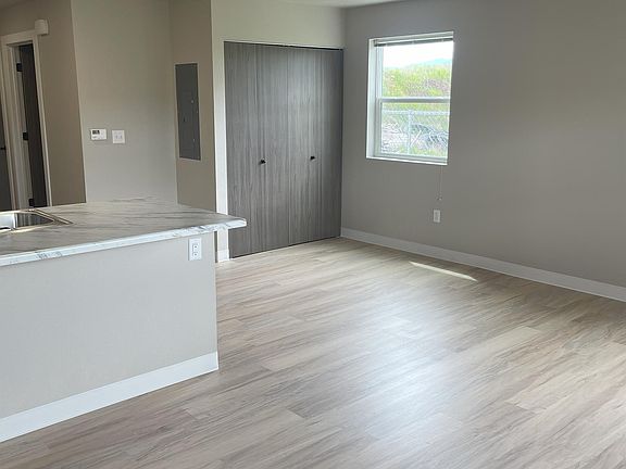 4th image of 1300 Otis St #201