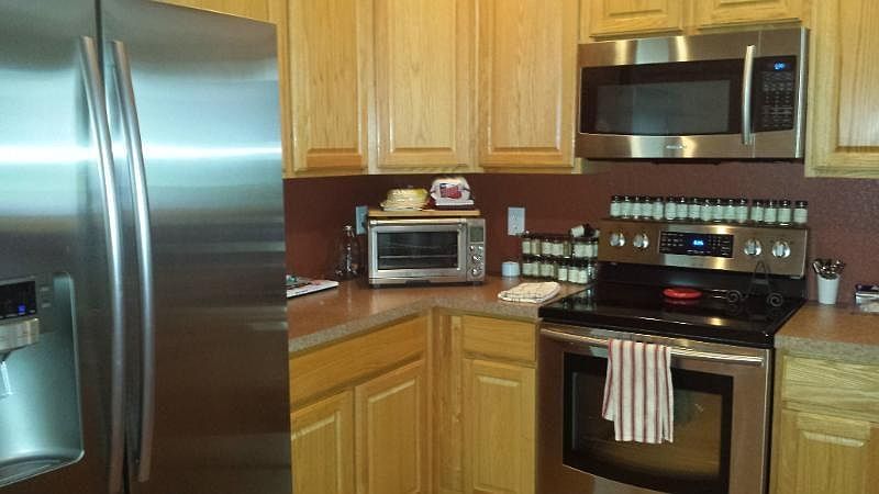 Sharp stainless appliances