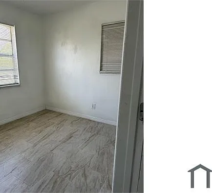 1051 E Patrick Cir — Photo 12
