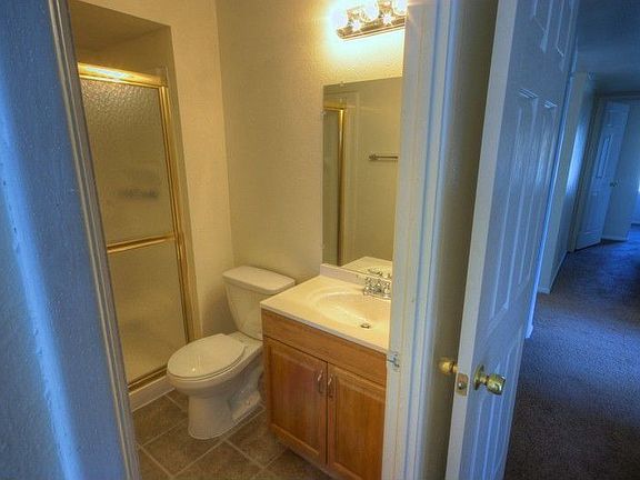 3rd image of 3615 W Dahlia Dr