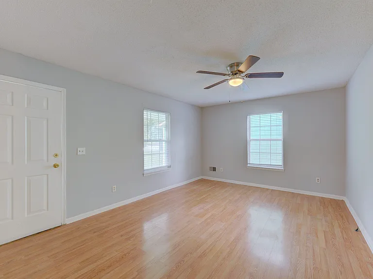4203 Monticello Rd — Photo 7