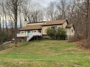 574 Stanhope Rd, Sparta, NJ 07871