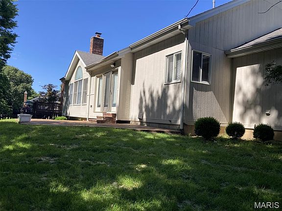 3rd image of 471 Saint Thomas Isle Ln