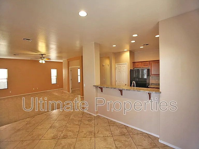 17572 W Lundberg St — Photo 5