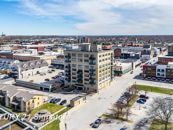 225 Jennison Pl, Bay City, MI 48708