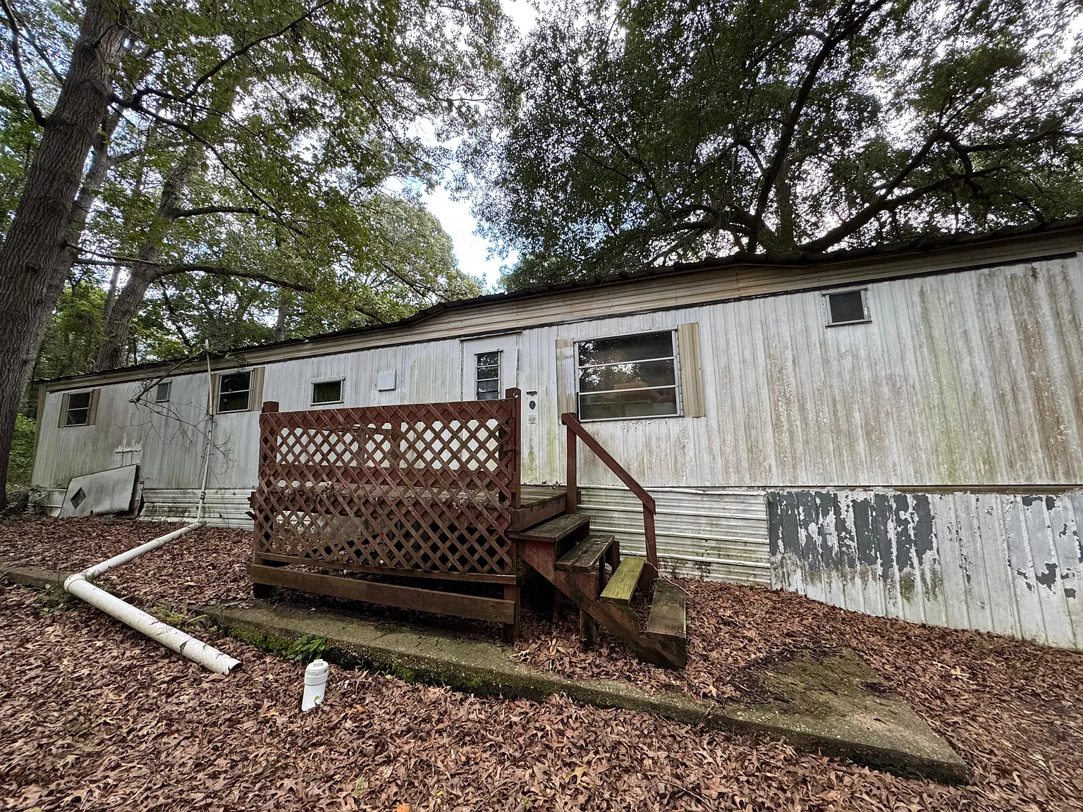 2 bed, 700 sqft, $1,000 — Photo 1