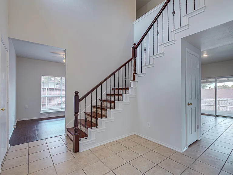 1411 Prentice St — Photo 5