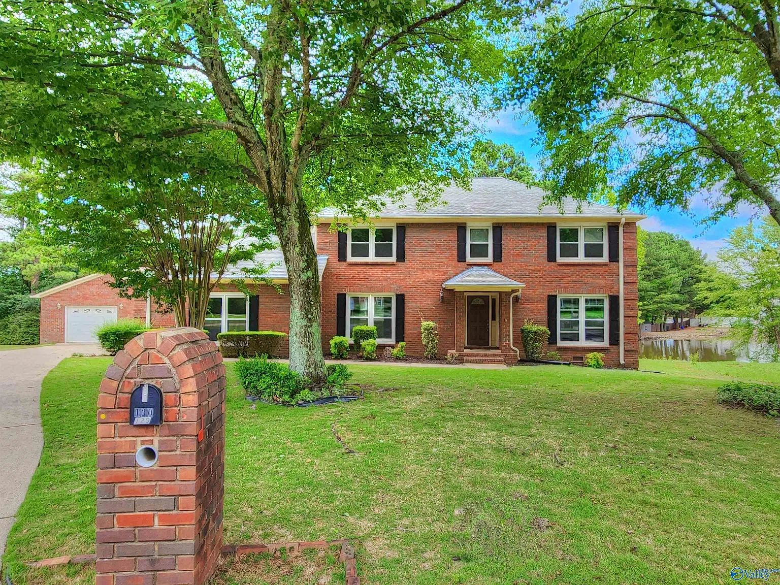4 bed, 2.5 bath, 2277 sqft, $2,400 — Photo 1