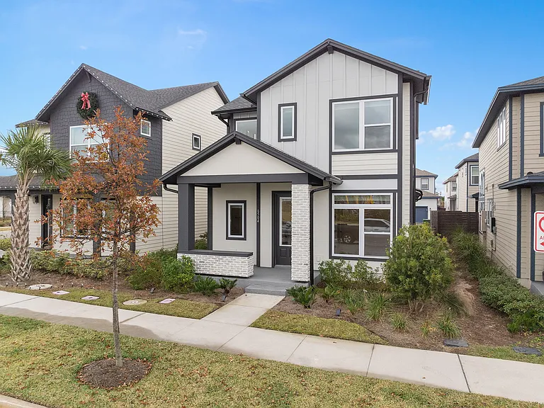 6504 Barnstorm Way — Photo 2