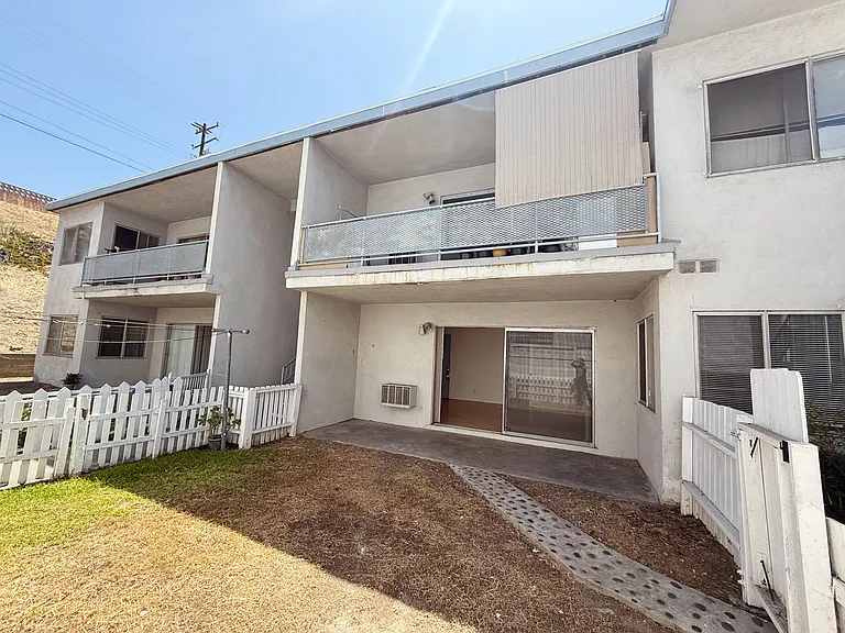 1581 College View Dr #2 — Photo 12