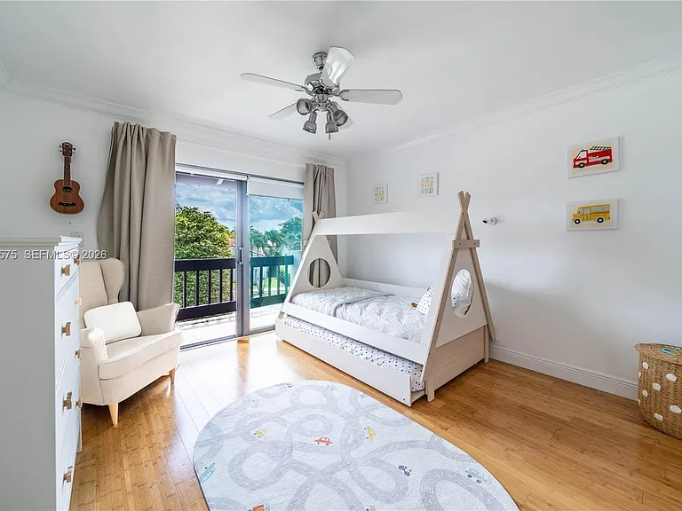 330 SW 133rd Pl — Photo 32