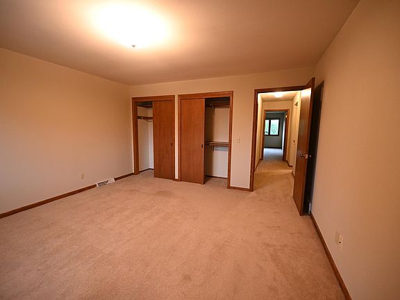 2nd image of 118 Renner Ln