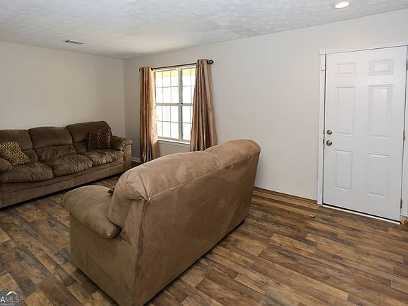 3rd image of 350 Wood Duck Dr
