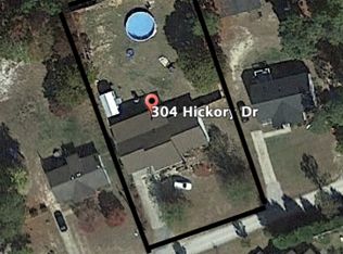 304 Hickory Dr, Hartsville, SC 29550