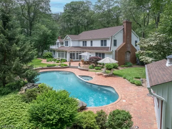 5 Bartles Rd, Tewksbury Twp., NJ 08858