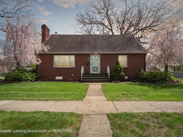 240 Holmes St, Eaton Rapids, MI 48827