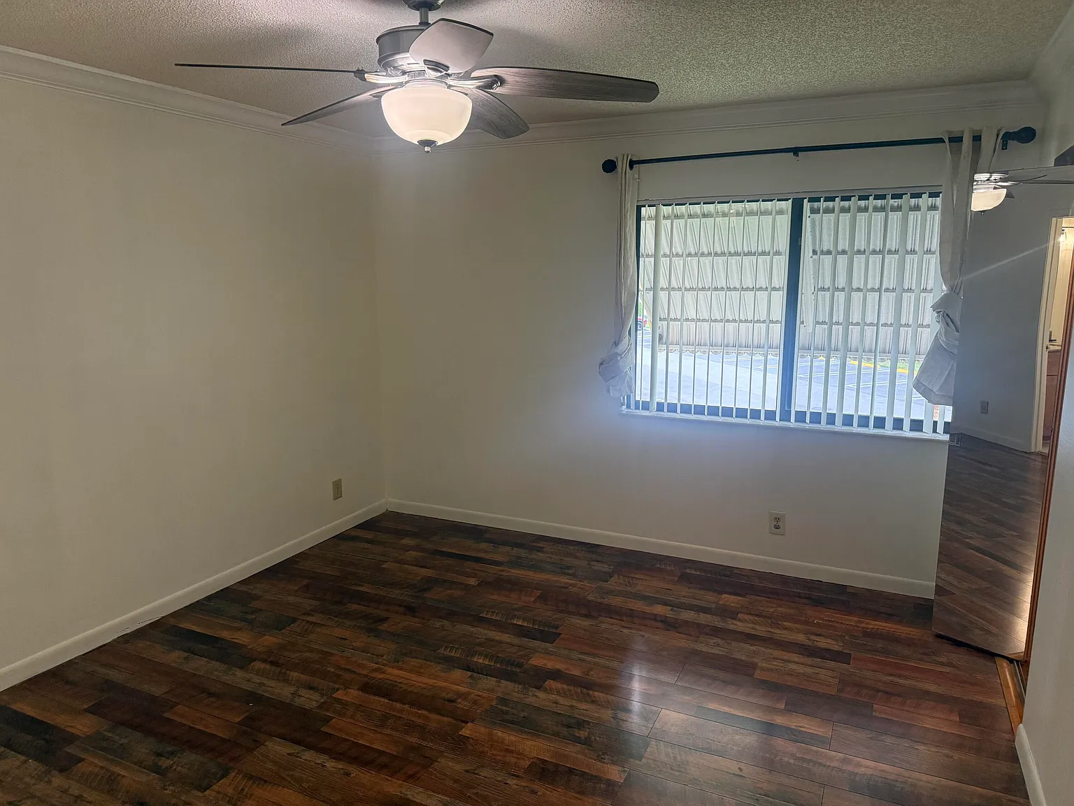 2 bed, 2.0 bath, 924 sqft, $1,700 — Photo 4