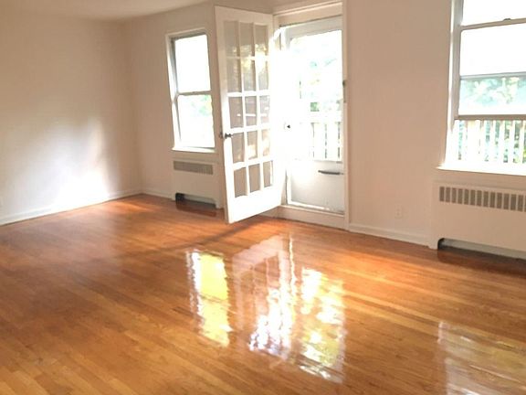 4th image of 300 Broadway APT 28B