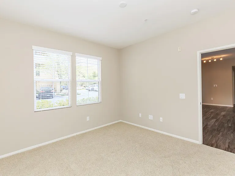 Laurel Terrace Apartment Homes — Photo 55