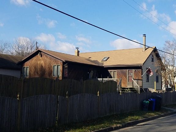 5th image of 91 Castle Heights Ave