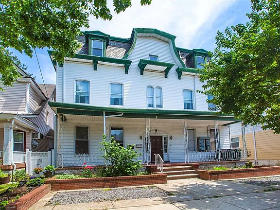 2nd image of 8671 107th St