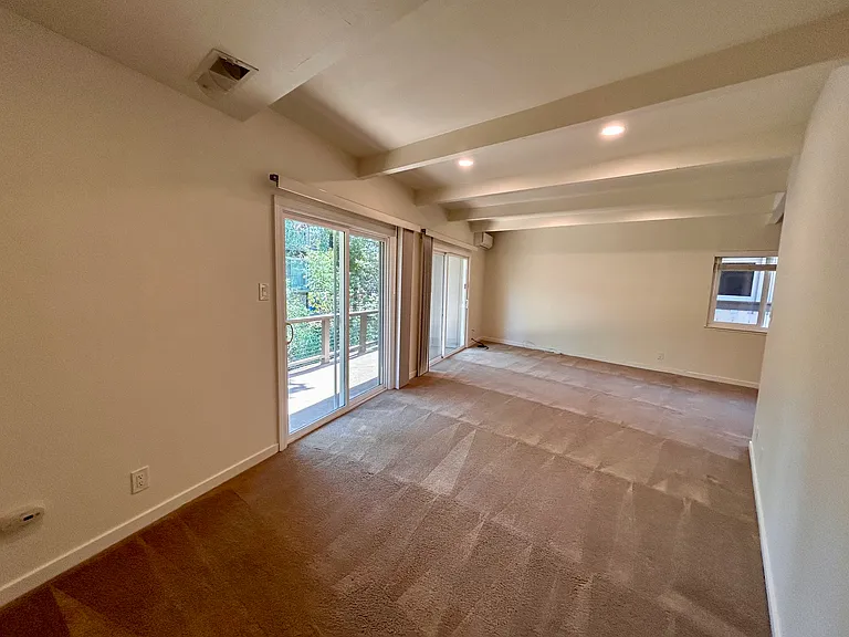 3543-3559 Wildwood Ln #3548 — Photo 6