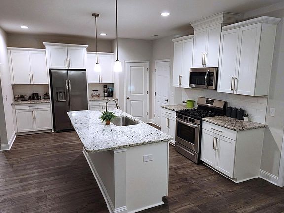 2nd image of 1405 Friar Rock Cir