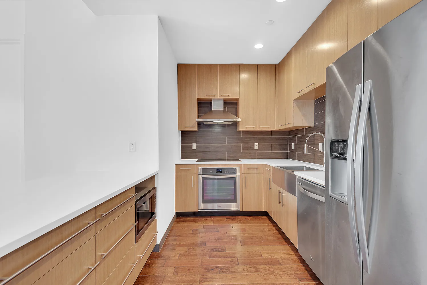 42-60 Crescent Street — Photo 1
