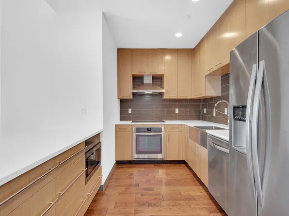 42-60 Crescent St #8C, Long Island City, NY 11101
