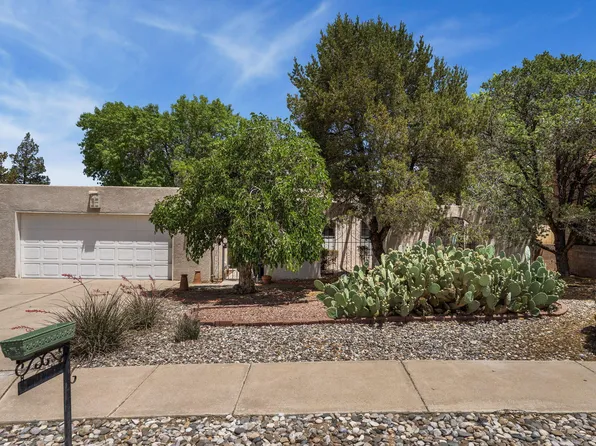 9909 Fostoria Rd NE, Albuquerque, NM 87111