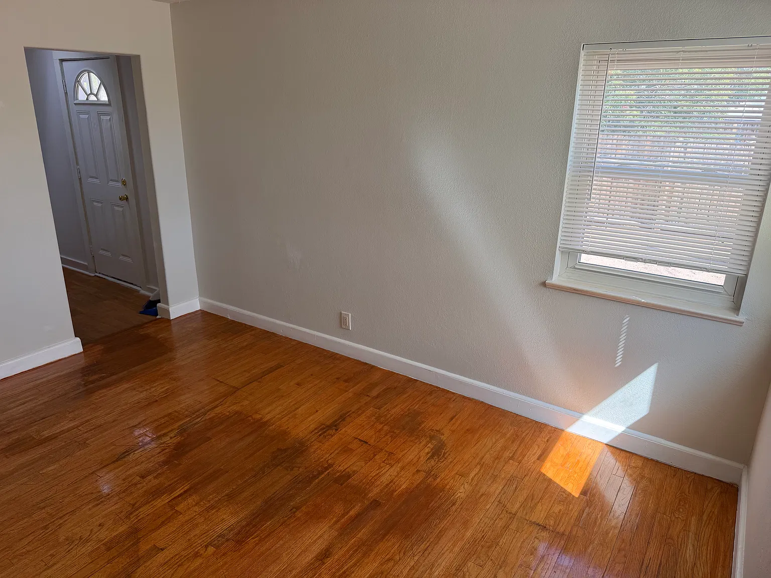 2117 Saint Cyr Ave SE — Photo 4