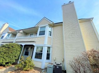 1408 Pinhorn Dr, Bridgewater, NJ 08807