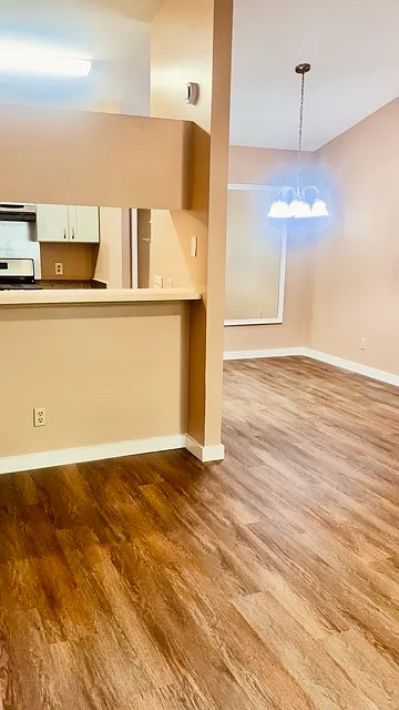 9102 Japonica Ct — Photo 2