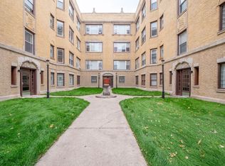 7369 N Damen Ave, Chicago, IL 60645