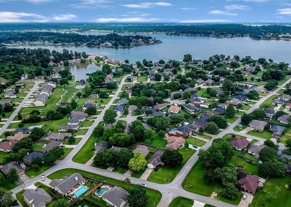 1st image of 10902 Scenic Dr